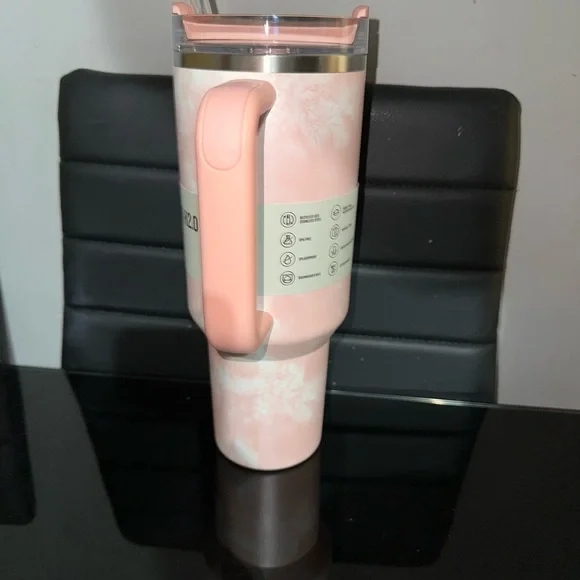 Stanley 40oz Stainless Steel H2.0 FlowState Quencher Tumbler- Peach Tie … - Picture 4 of 6